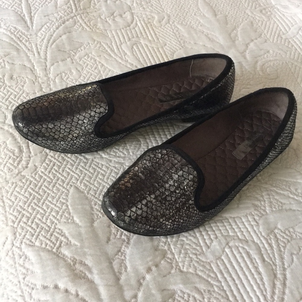 BCBGMAXAZRIA shoes